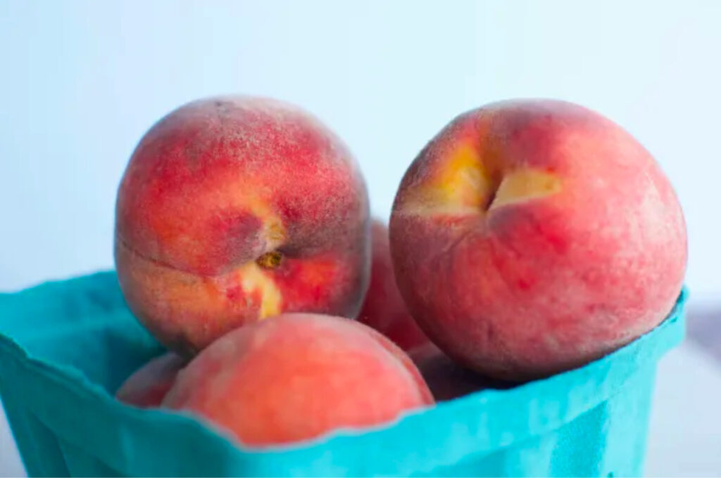 A container of peaches